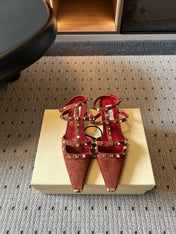 VALENTINO 26S ROCKSTUD HIGH HEELS 40 MM IN BROWN SUEDE