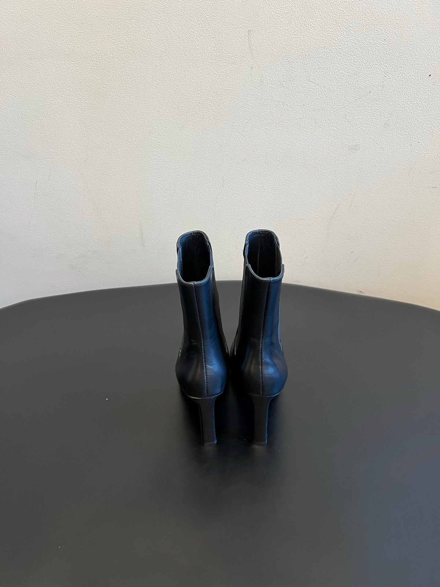 YSL 26S CHELSEA ANKLE BOOTS 100 MM IN BLACK CALFSKIN AND FABRIC
