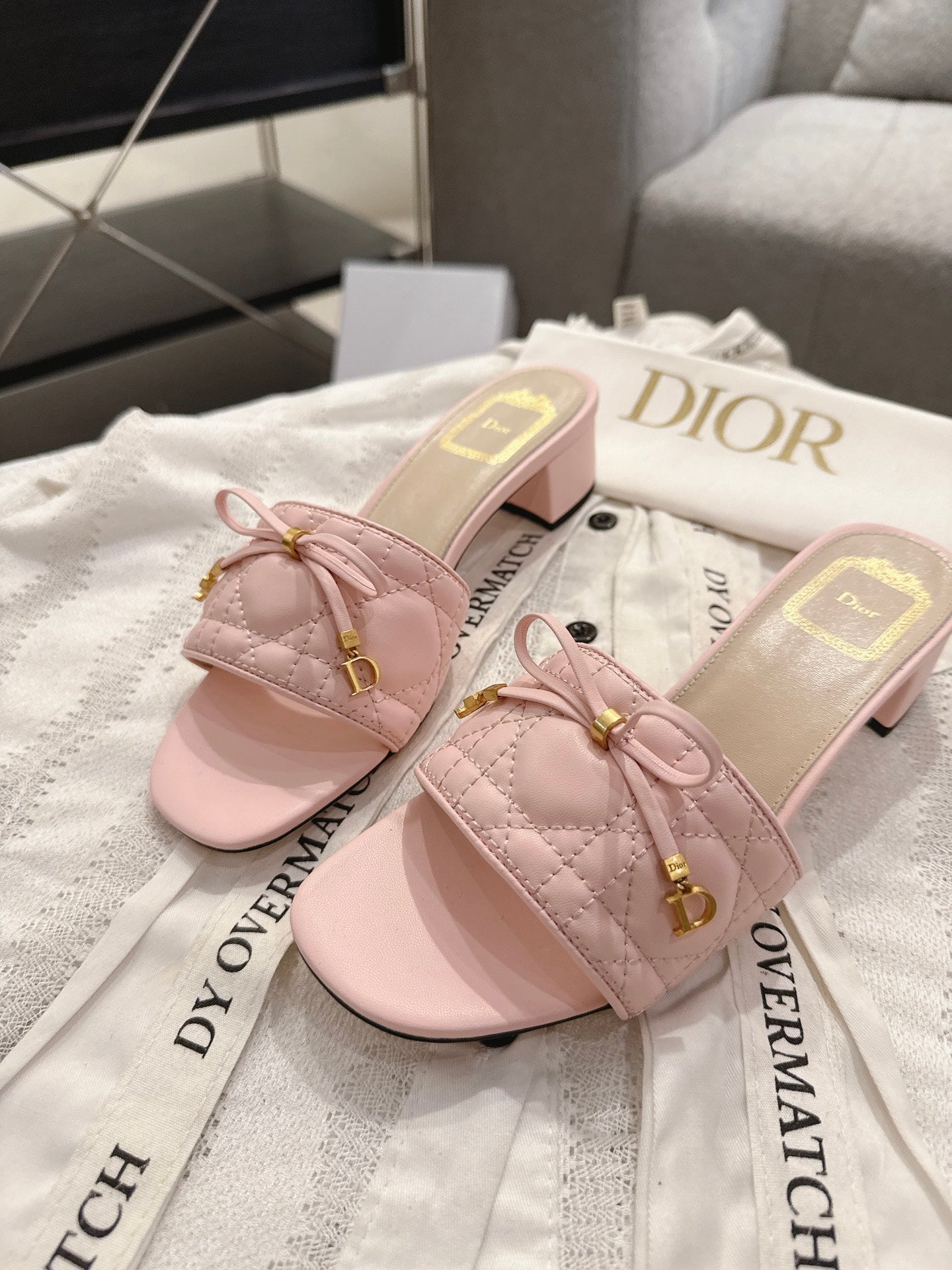 DIOR 26S HEELED MULES 45 MM IN LIGHT PINK QUILTED CALFSKIN GOLD HARDWARE