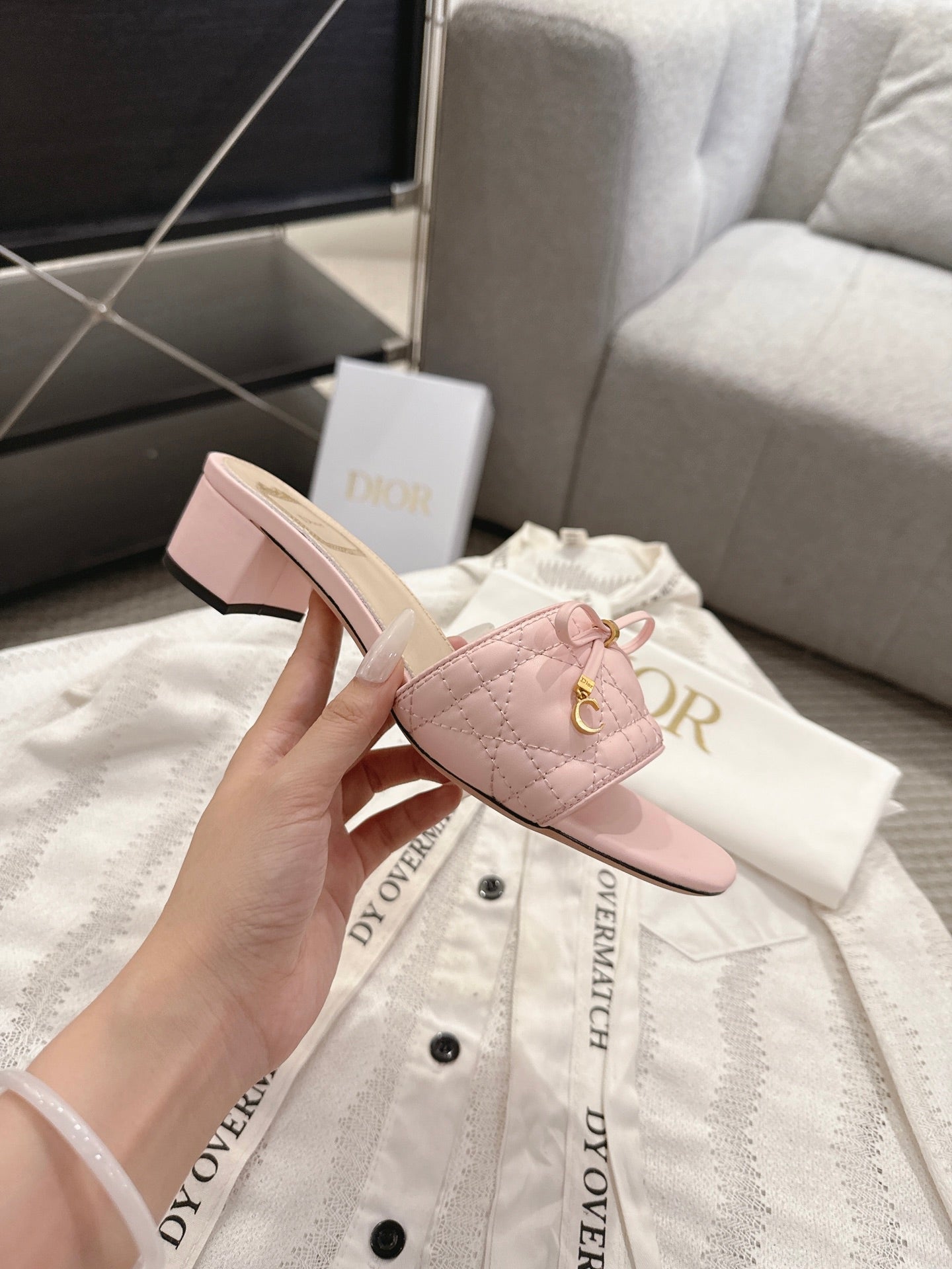DIOR 26S HEELED MULES 45 MM IN LIGHT PINK QUILTED CALFSKIN GOLD HARDWARE