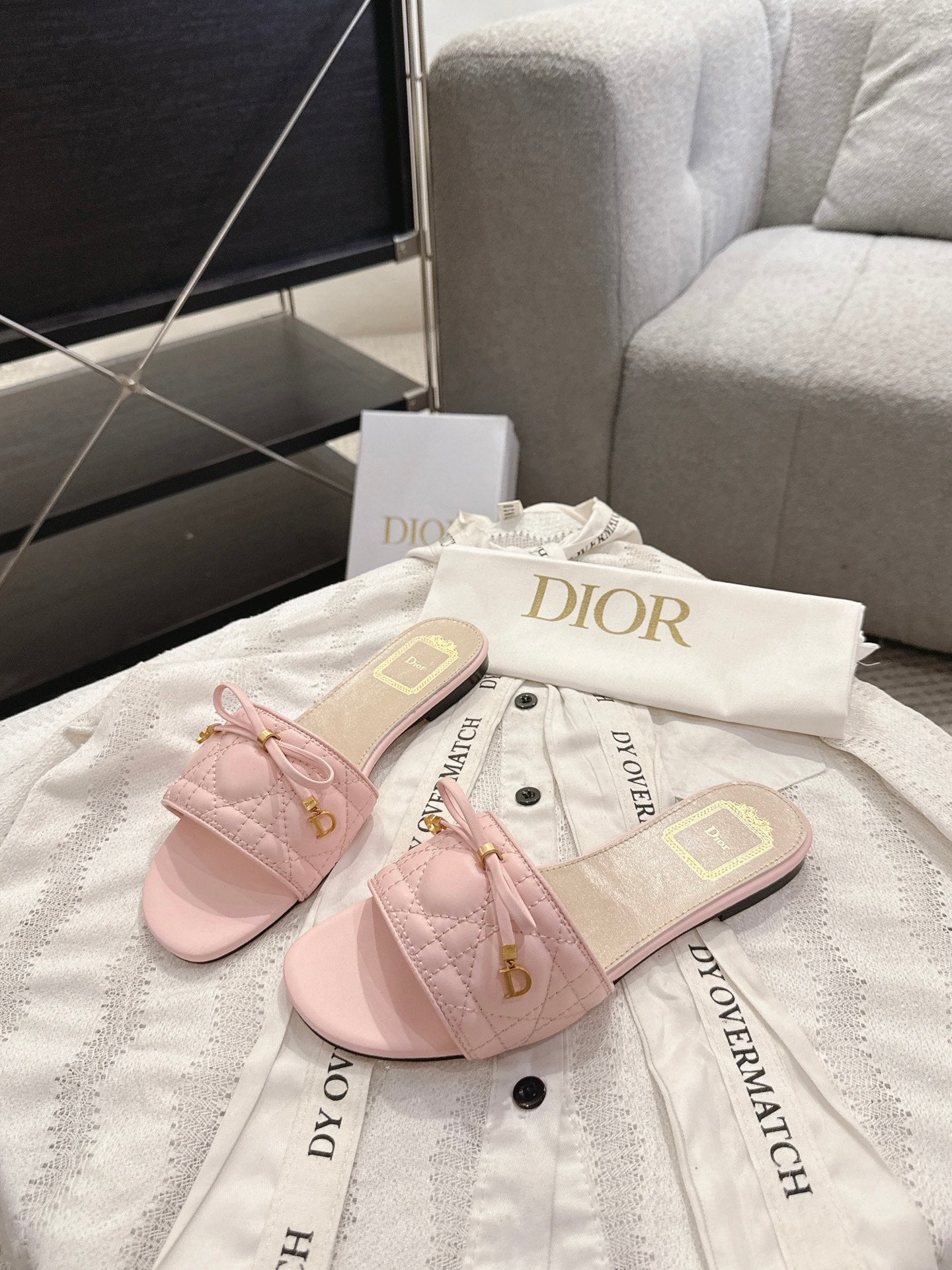 DIOR 26S FLAT MULES IN LIGHT PINK QUILTED CALFSKIN GOLD HARDWARE
