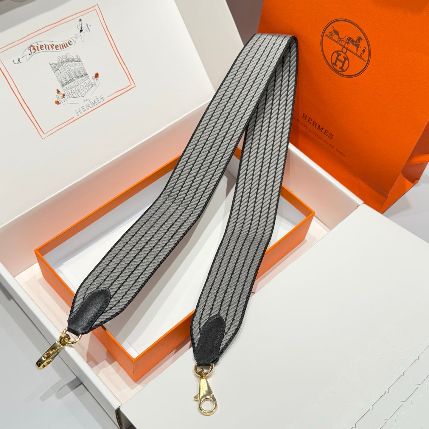 25S HERMES BAG STRAP GRAY AND BLACK PATTERN 85 IN CANVAS GOLD HARDWARE