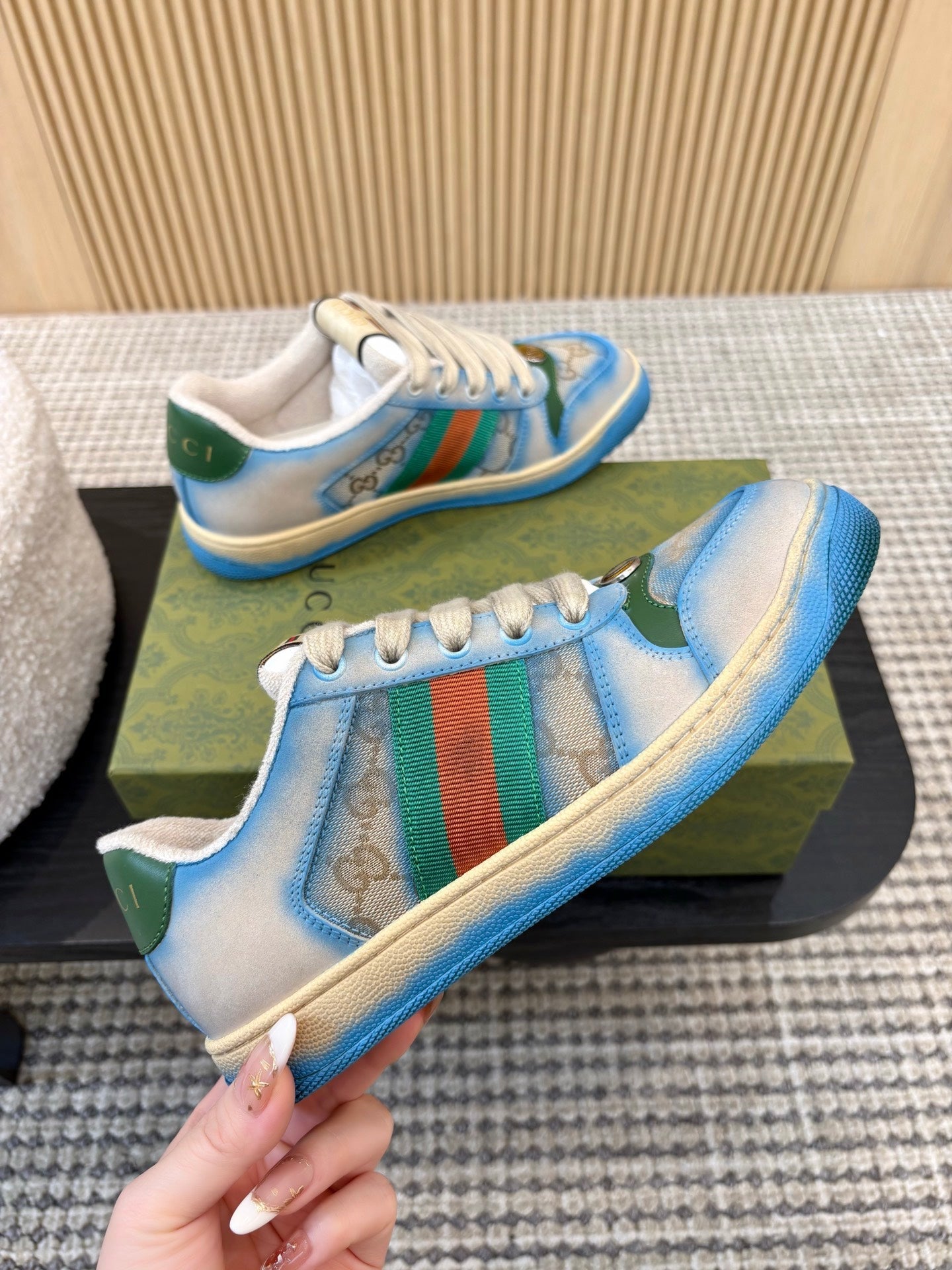 GUCCI 26S SNEAKERS IN BLUE GRADIENT CANVAS