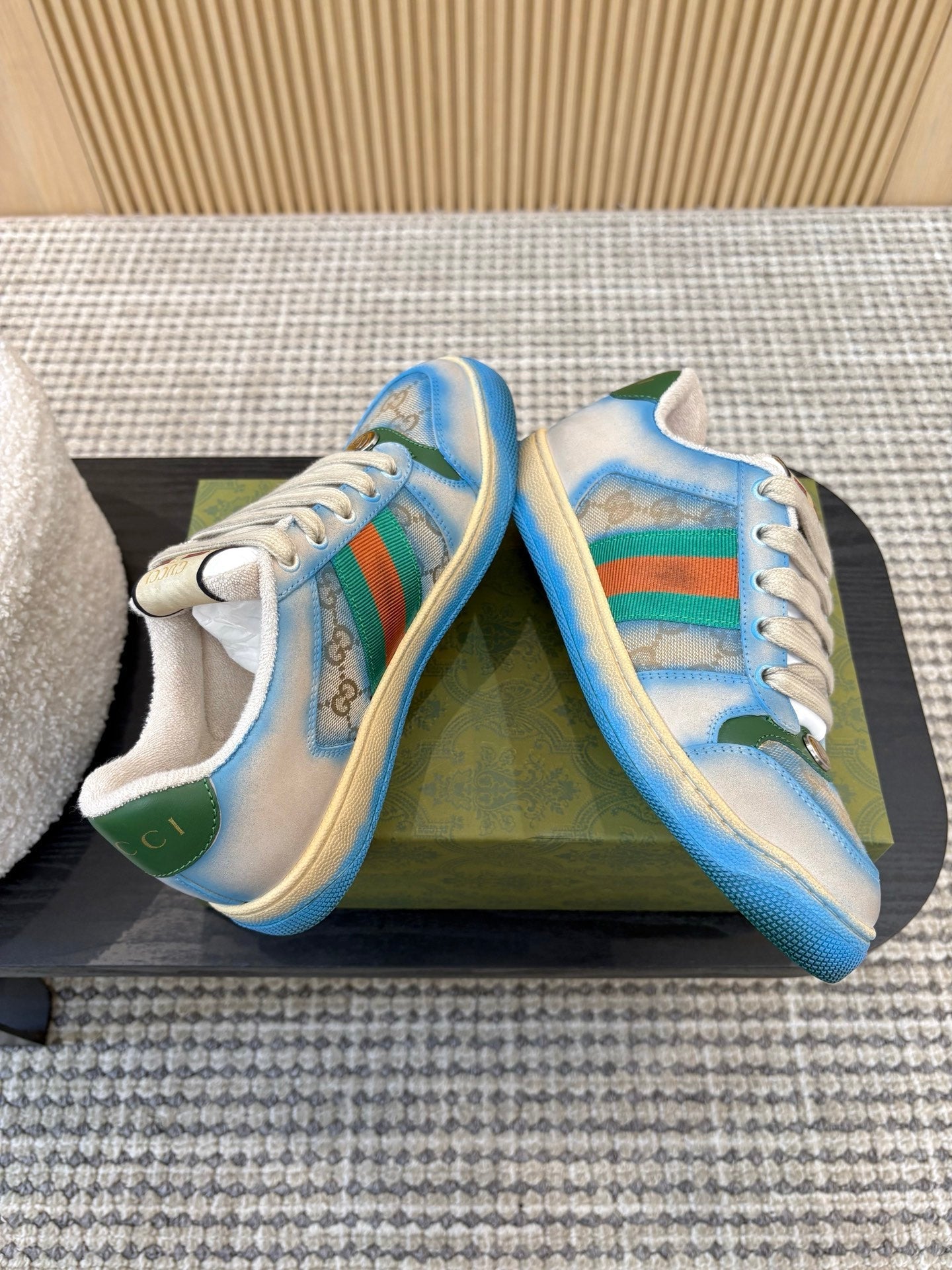GUCCI 26S SNEAKERS IN BLUE GRADIENT CANVAS