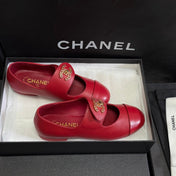 CHANEL 26S MARY JANE FLATS IN RED CALFSKIN WITH GOLD TONE CC LOGO