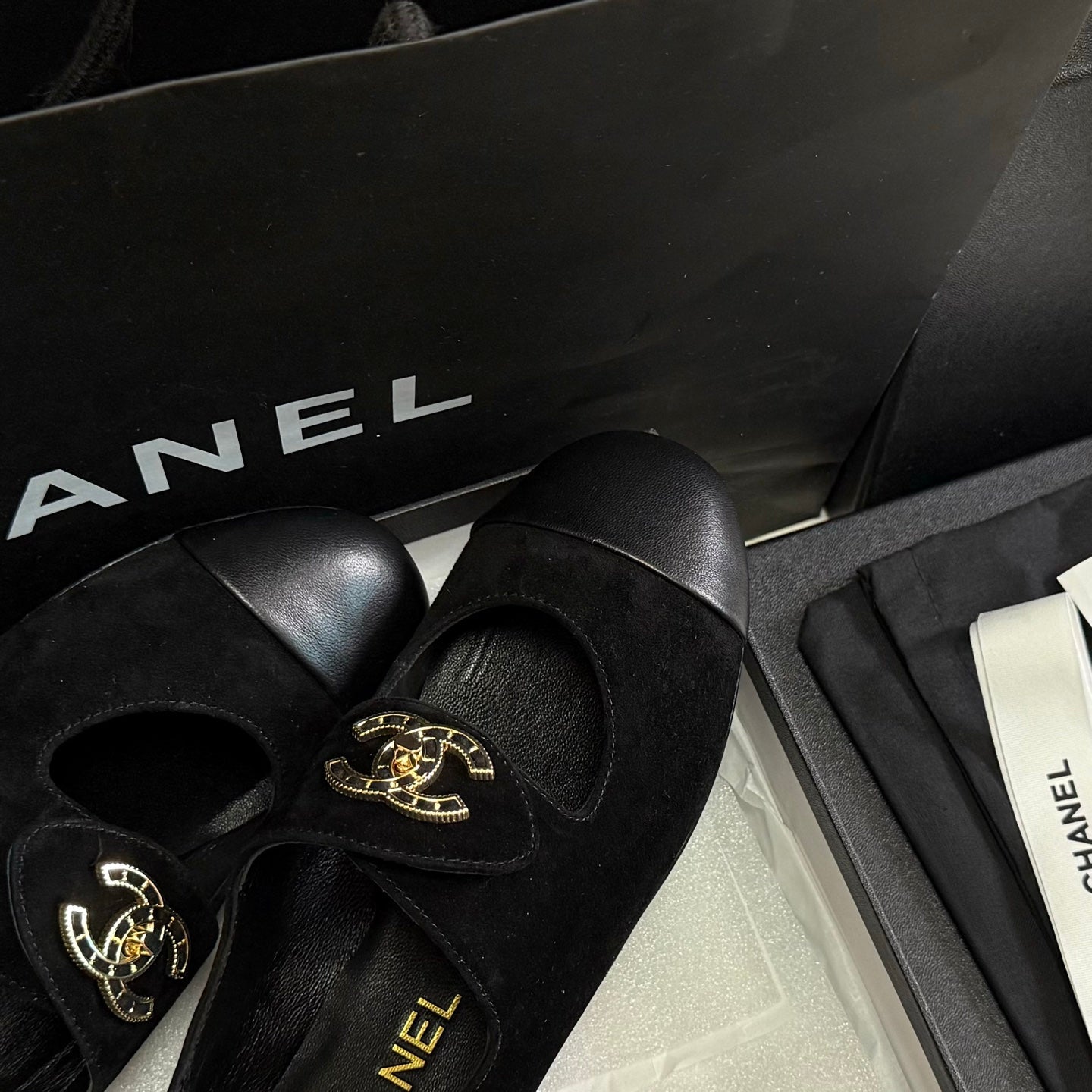 CHANEL 26S MARY JANE FLATS IN BLACK SUEDE AND CALFSKIN