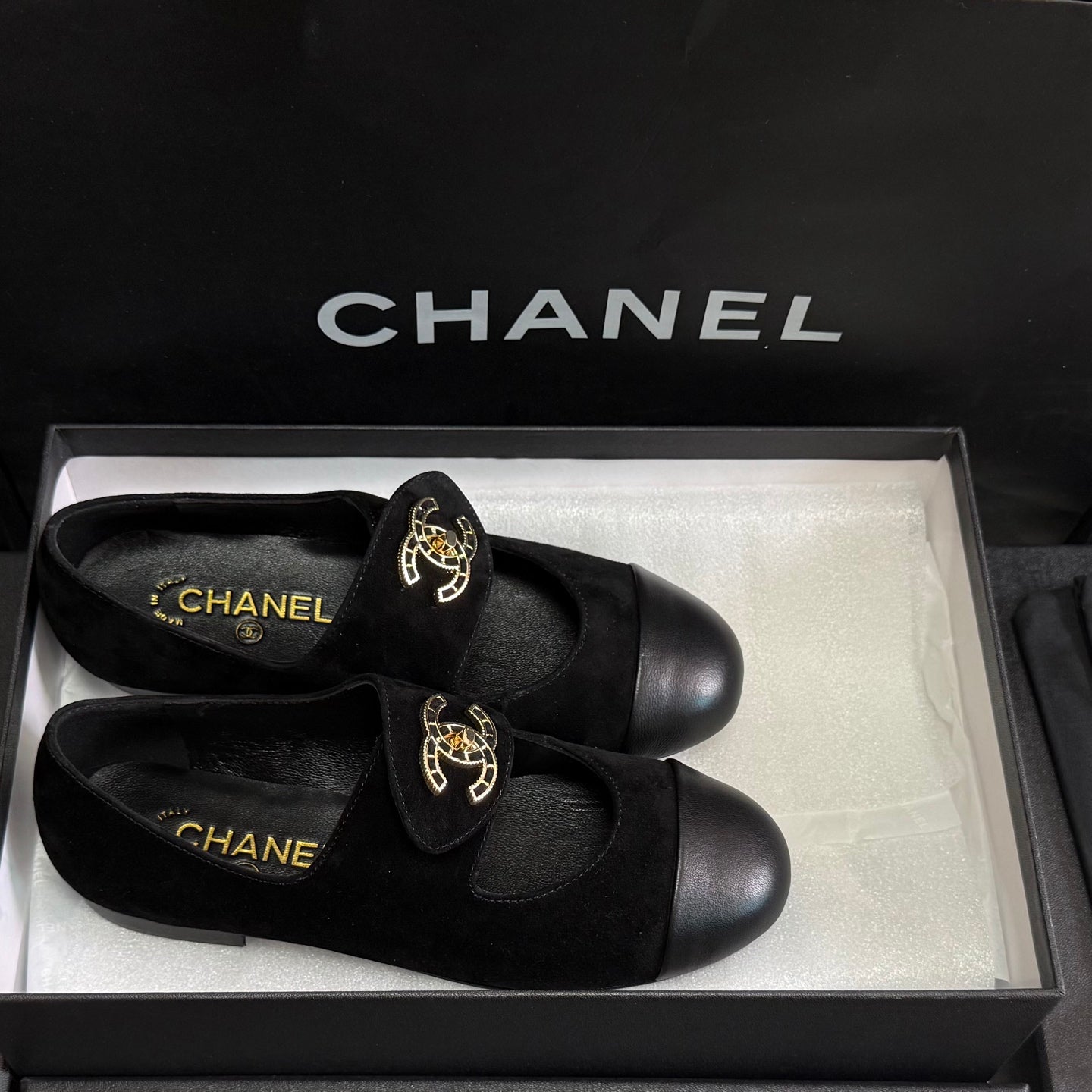 CHANEL 26S MARY JANE FLATS IN BLACK SUEDE AND CALFSKIN