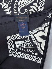 LV 26S SCARF 90 IN SILK 318387