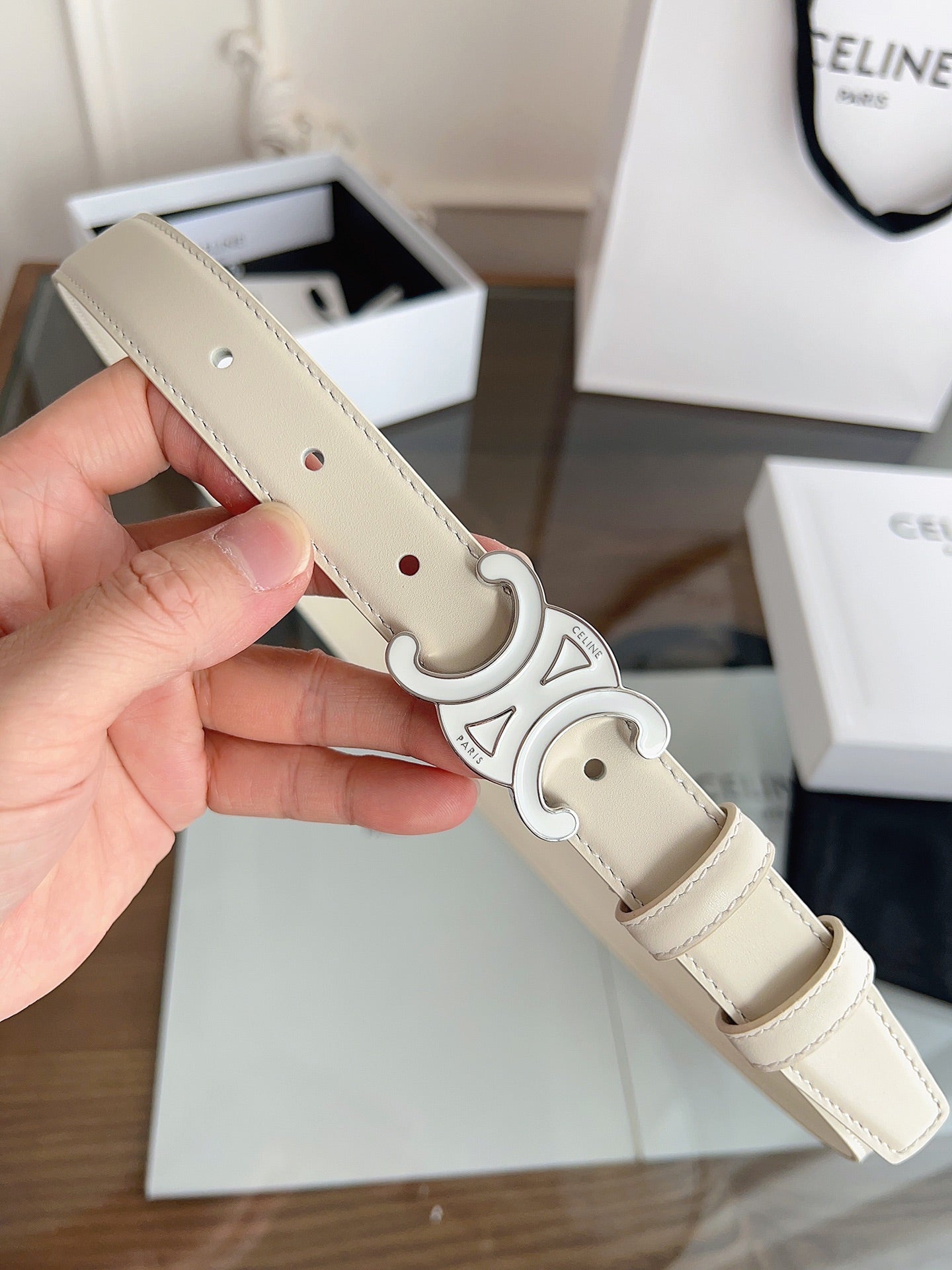 CELINE 26S BELT 25 MM IN CREAM WHITE CALFSKIN 669839