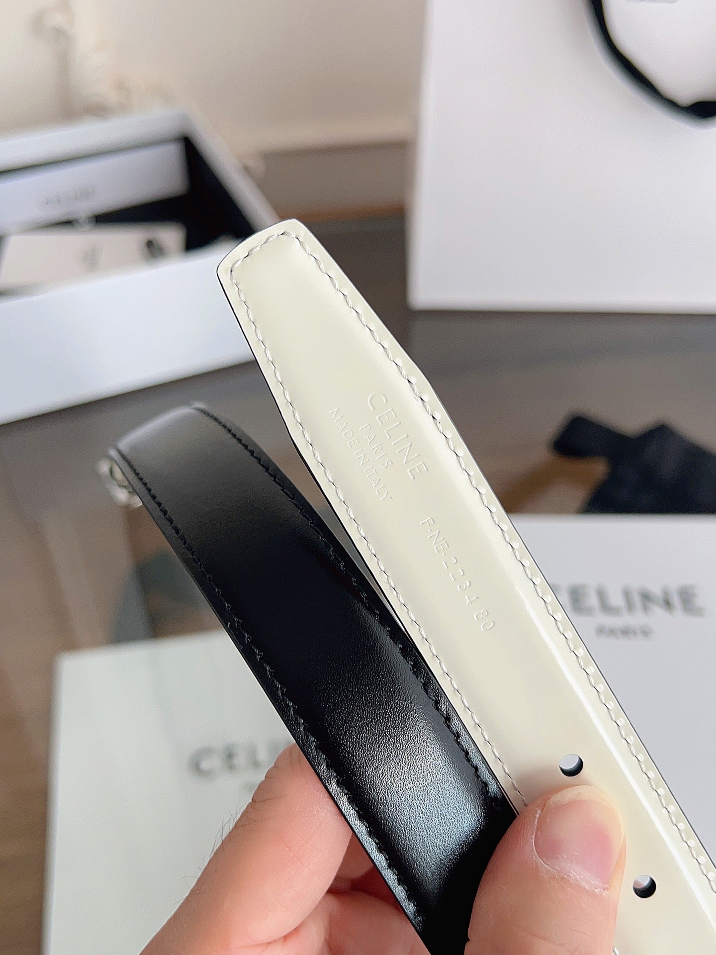 CELINE 26S REVERSIBLE BELT 25 MM IN BLACK AND WHITE CALFSKIN 669841