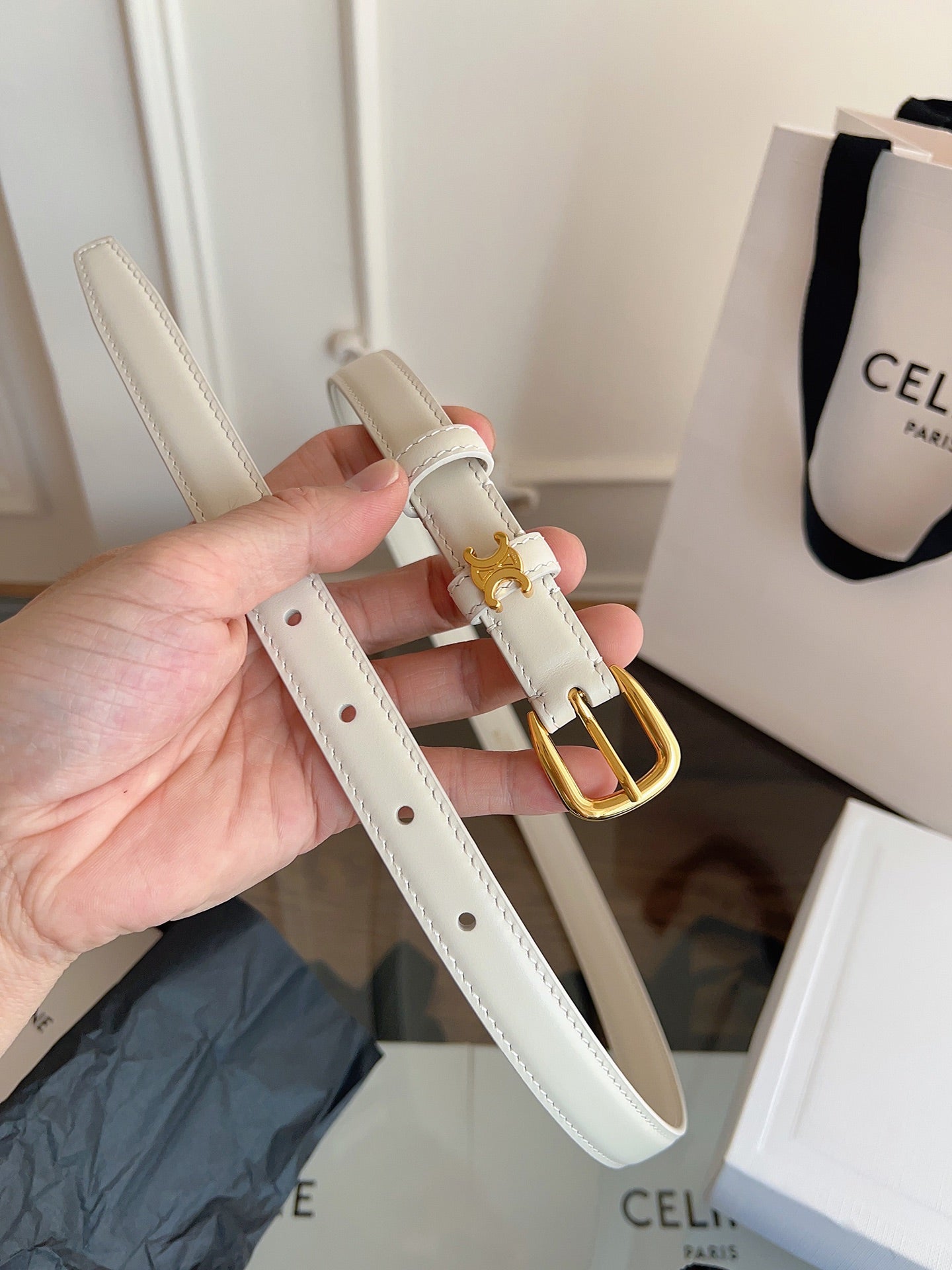 CELINE 26S BELT 18 MM IN CREAM WHITE CALFSKIN 658525