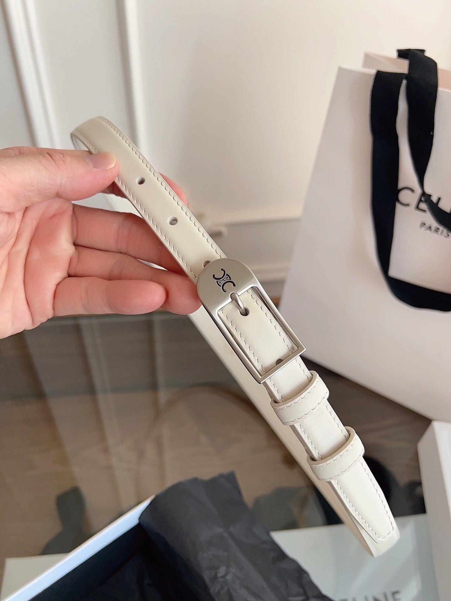 CELINE 26S BELT 18 MM IN CREAM WHITE CALFSKIN 658529