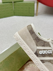 GG TRAINER SCALLOPED TOE LIGHT GRAY DENIM
