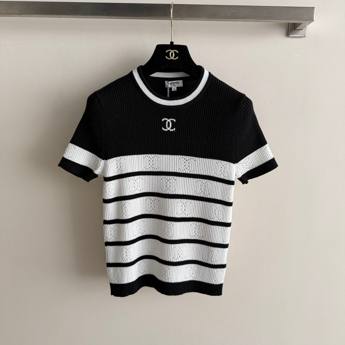 CHANEL 26S SHORT-SLEEVE SWEATER STYLE 1037