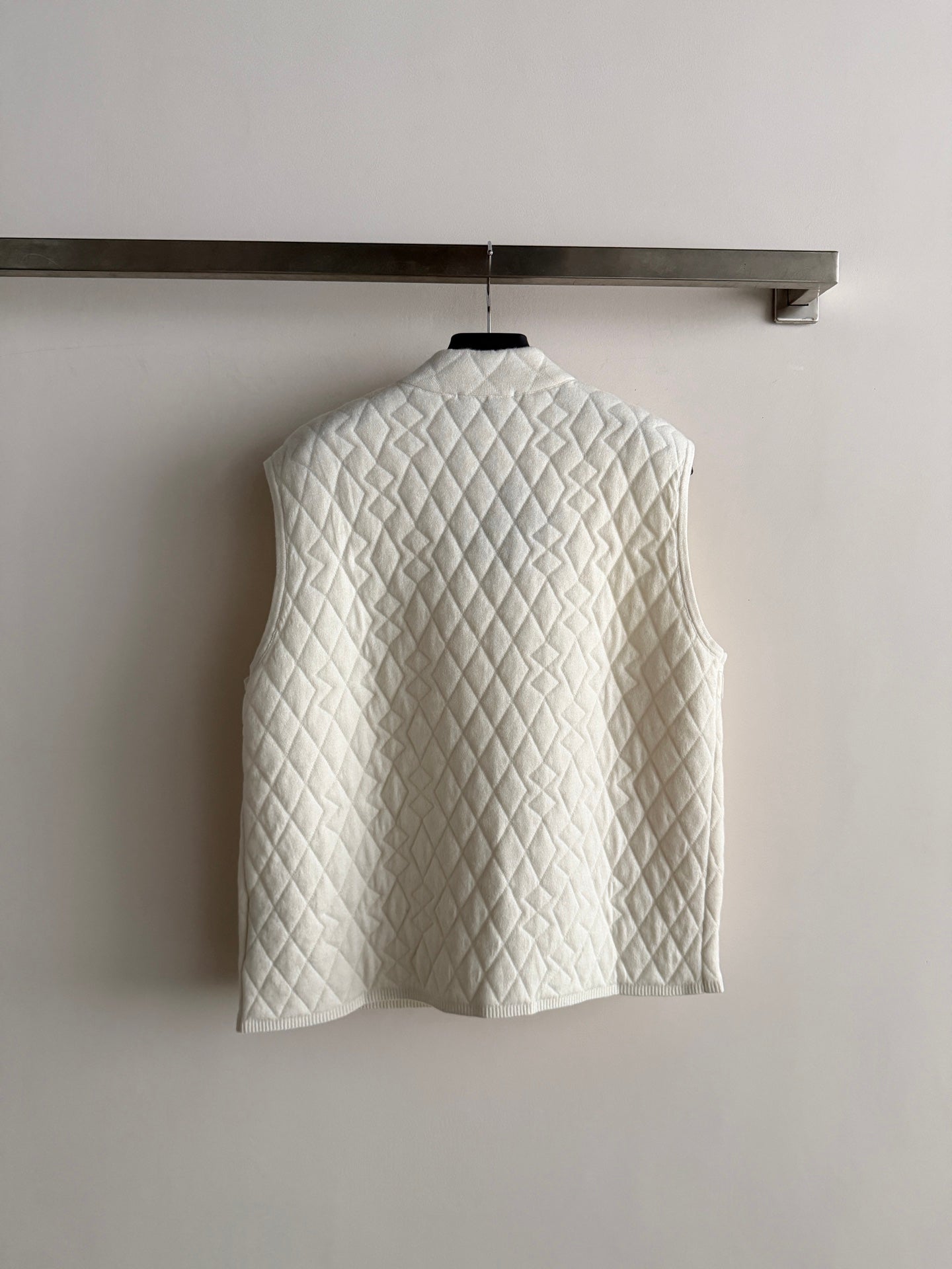 PRADA 26S QUILTED ZIP-UP VEST 1203