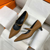 HM 26S MARY JANE POINTED TOE HEELS 40MM IN BROWN CALFSKIN KELLY BUCKLE