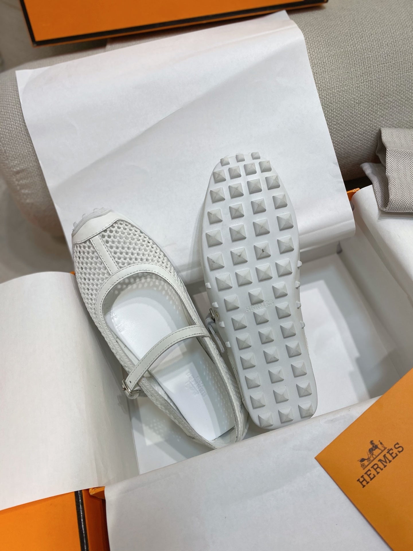 HM 26S KICHU BALLET FLAT IN WHITE CROCHET KNIT AND CALFSKIN