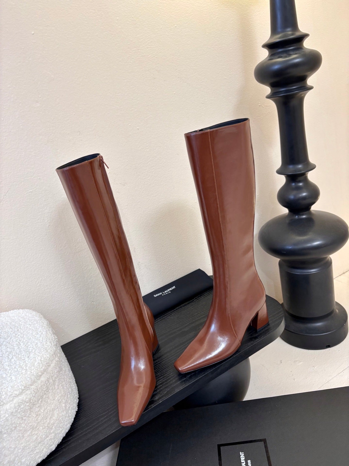 YSL 26S KNEE-HIGH HEELED BOOTS IN BROWN SHINY CALFSKIN