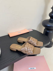 MIUMIU 26S IVETTE WOVEN SLIDE SANDALS IN BROWN CALFSKIN
