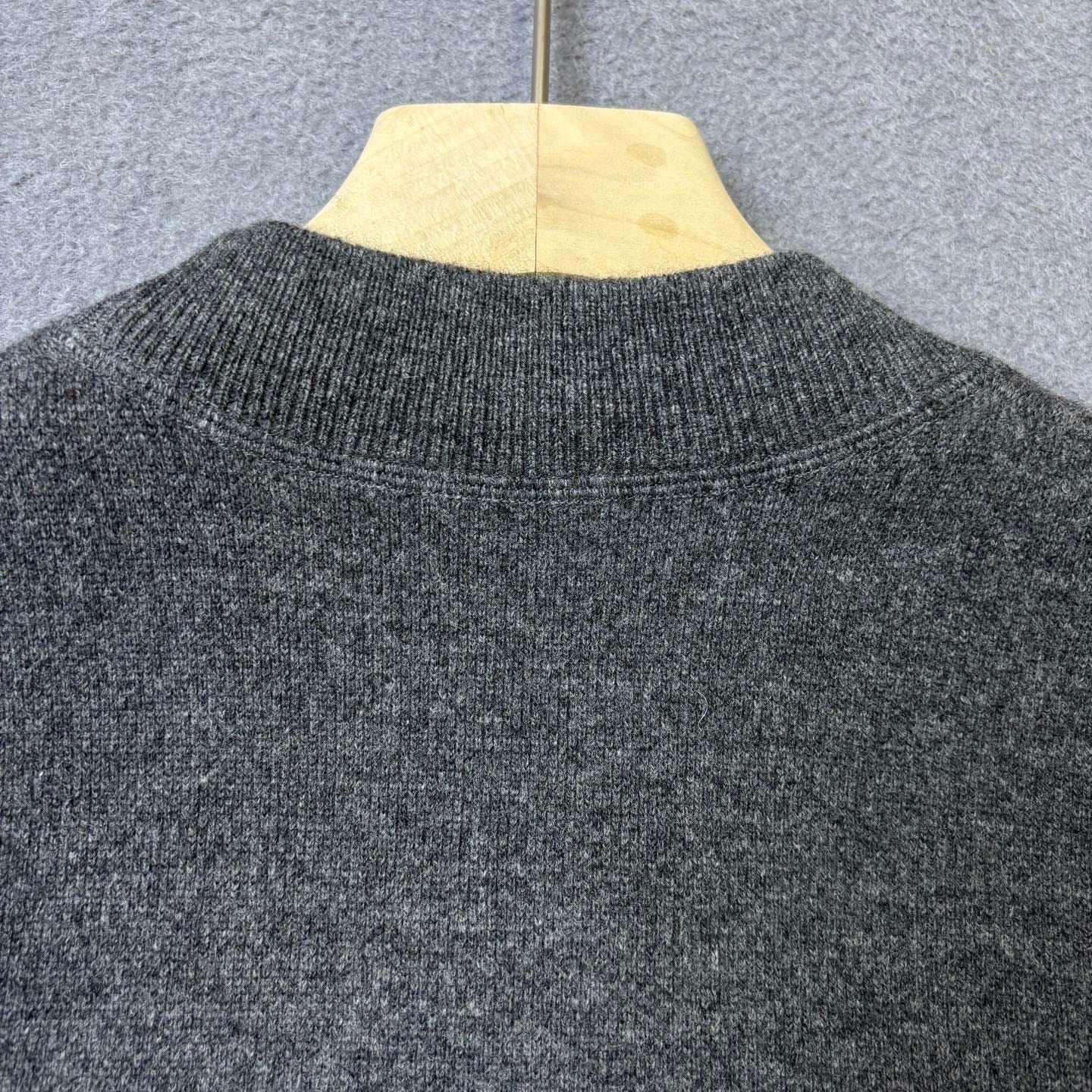 PRADA 25S KNITTED SWEATER 214