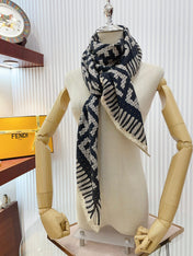 FF PONCHO 140 CM SCRAF IN BLACK MONOGRAM SILK CASHMERE