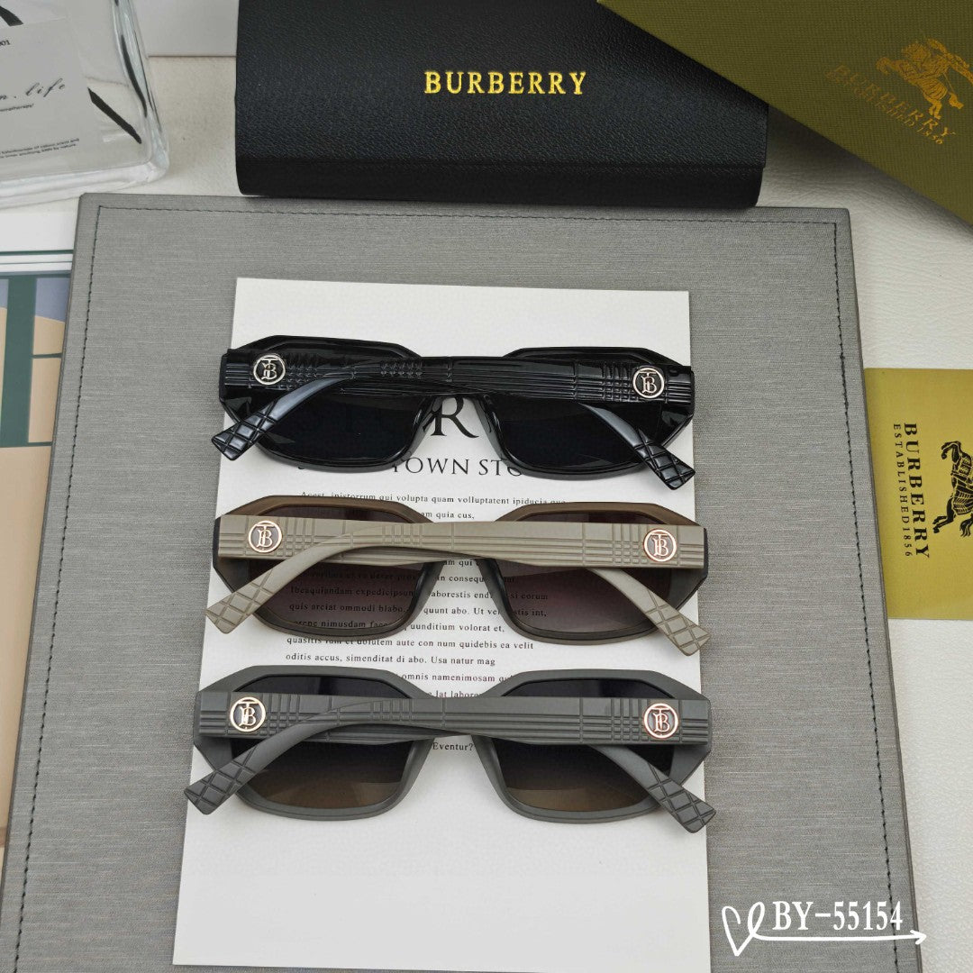 BURBERRY 26S SQUARE GEOMETRIC FRAME IN ACETATE 404813
