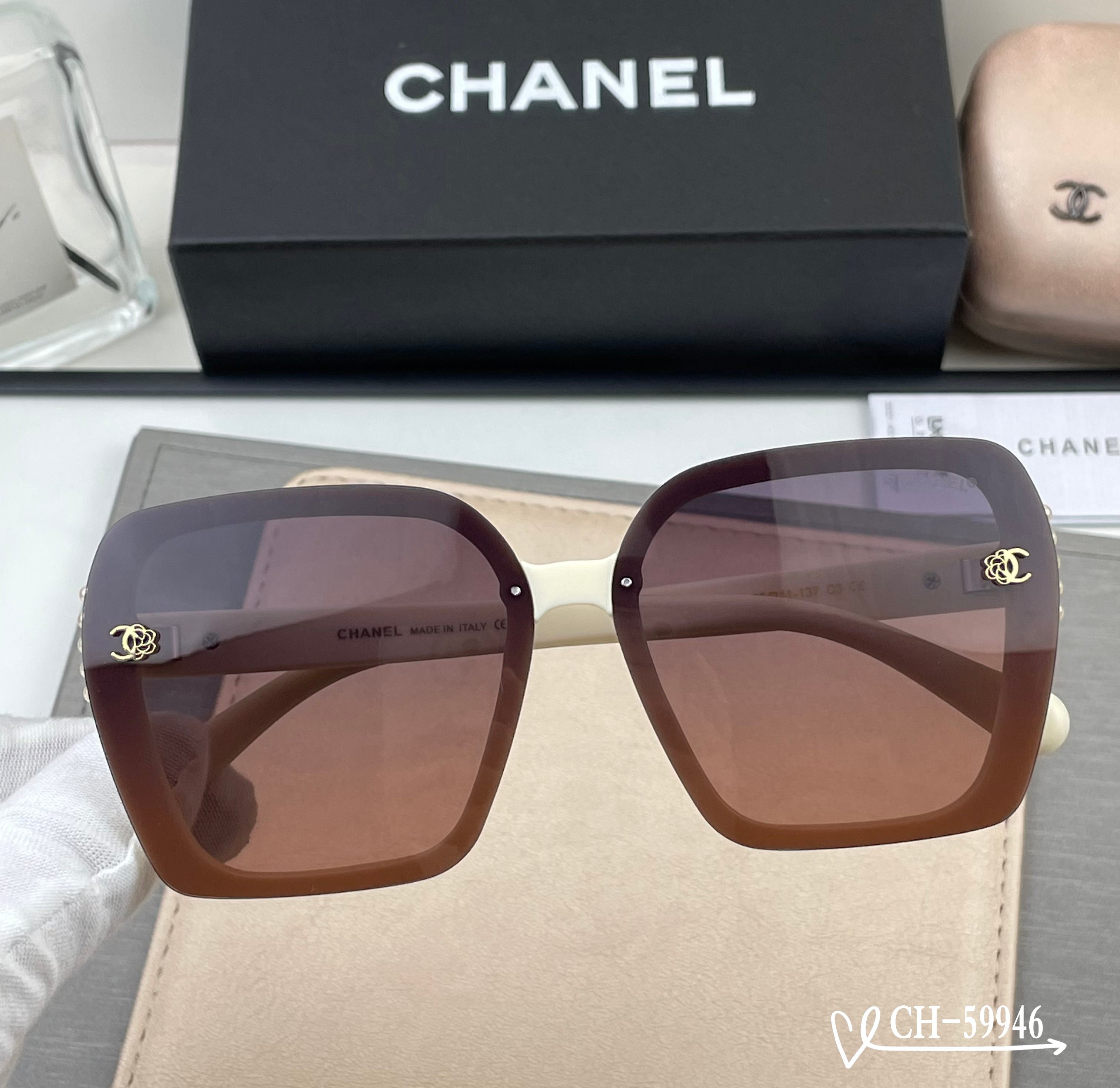 CHANEL 26S OVERSIZED SQUARE FRAME IN ACETATE 411994