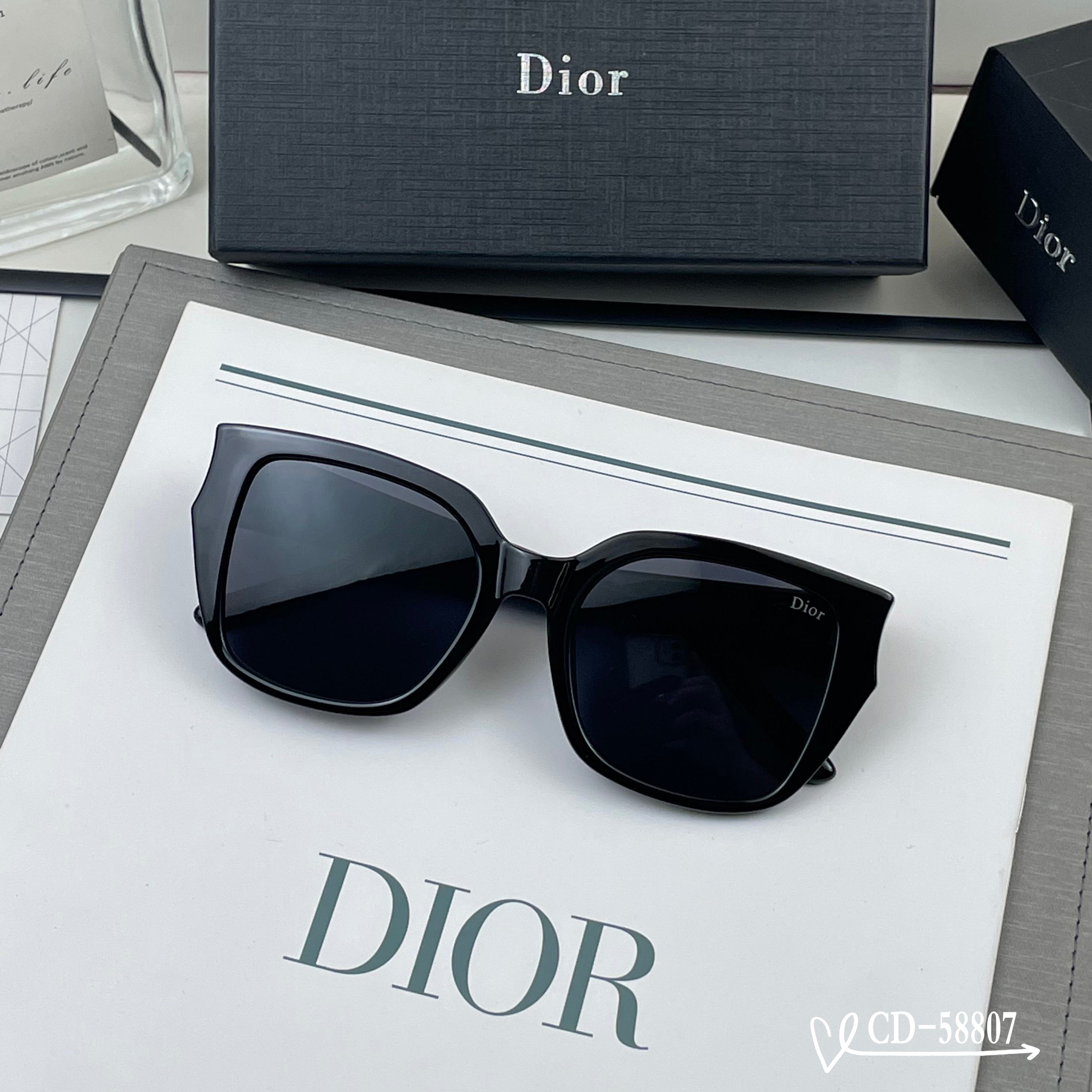 DIOR 26S SQUARE FRAME IN ACETATE 401772