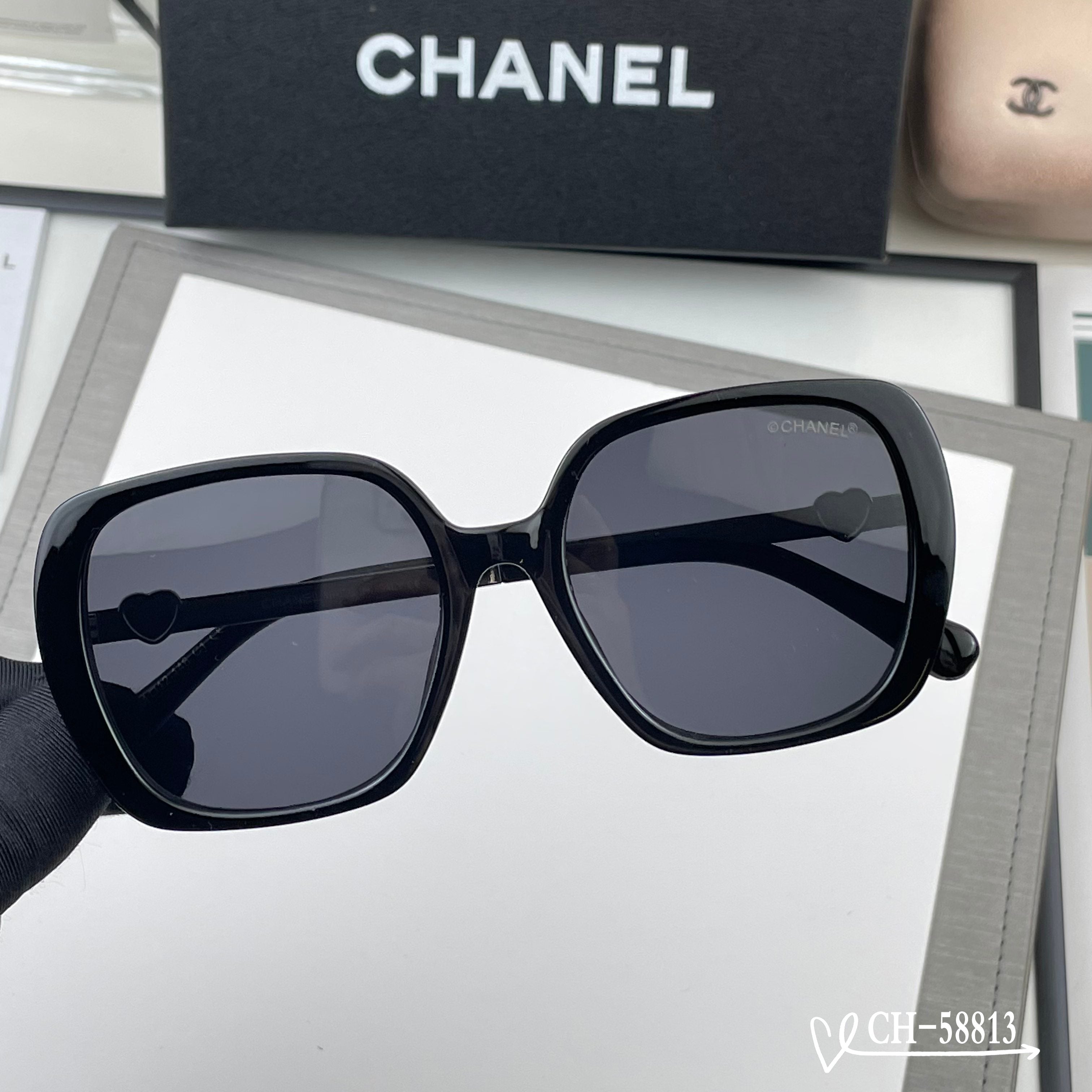 CHANEL 26S SQUARE FRAME IN ACETATE 403143