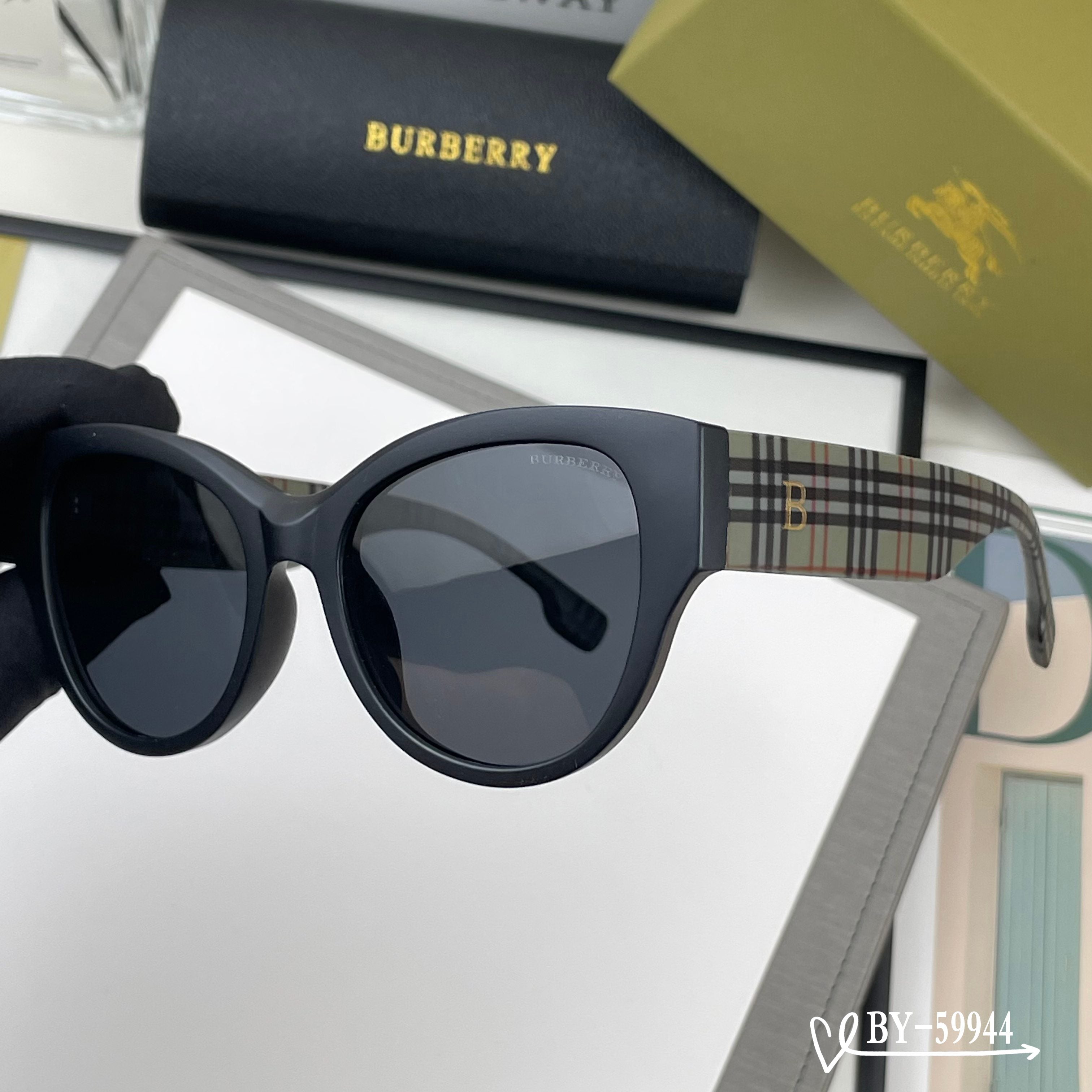 BURBERRY 26S OVAL FRAME IN ACETATE 409958