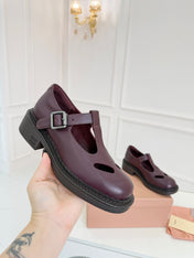 MIUMIU 26S SANDAL 35MM IN DARK RED BROWN CALFSKIN WITH STYLIZED T-STRING