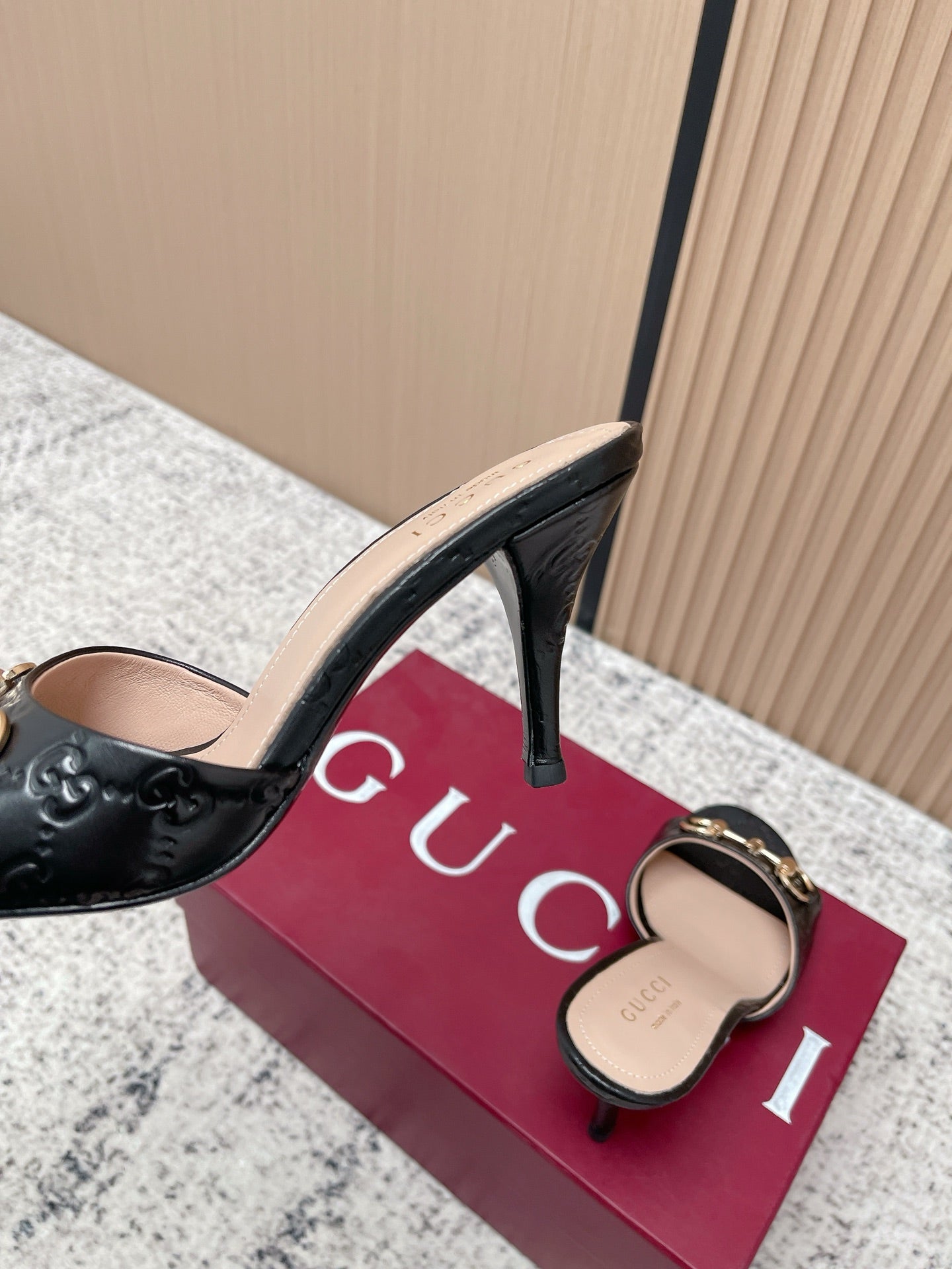GUCCI 26S HIGH-HEEL SANDALS 85 MM IN BLACK CALFSKIN