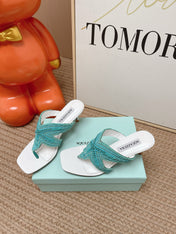 AQUAZZURA 26S STARFISH THONG HEELS IN WHITE & TURQUOISE LAMBSKIN