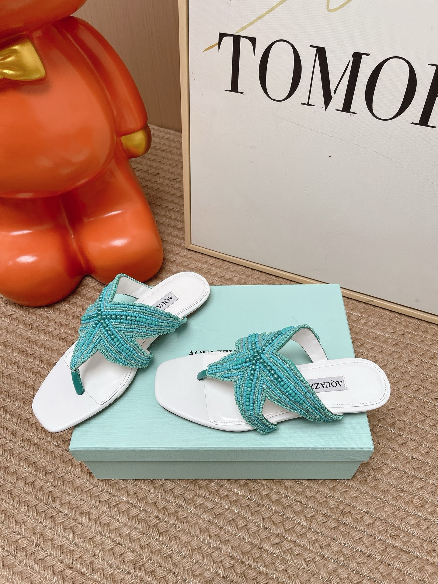 AQUAZZURA 26S STARFISH BEADED THONG SANDALS IN WHITE & TURQUOISE LAMBSKIN