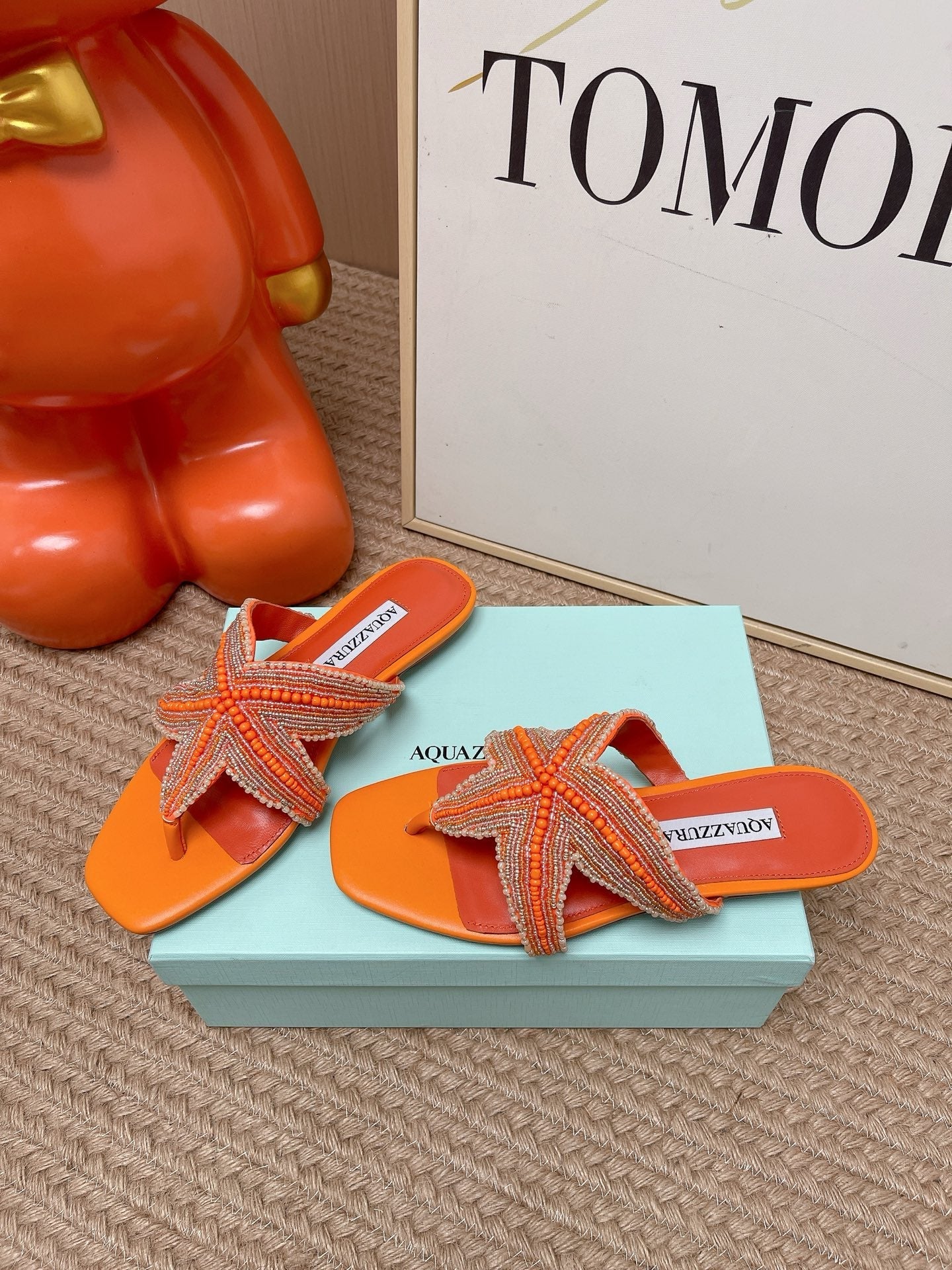 AQUAZZURA 26S STARFISH BEADED THONG SANDALS IN ORANGE LAMBSKIN