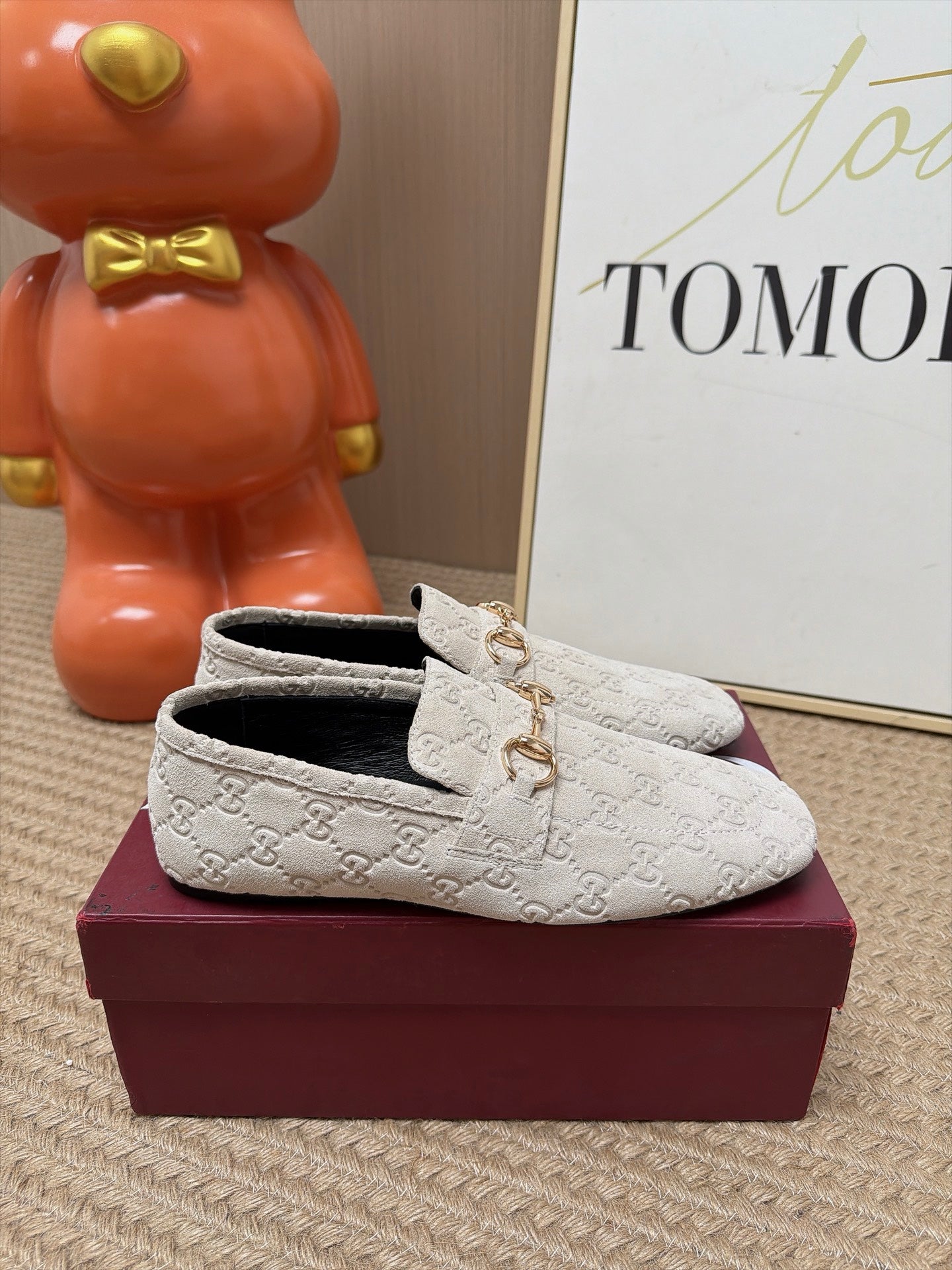GUCCI 26S LOAFERS IN OFF WHITE GG EMBOSSED SUEDE