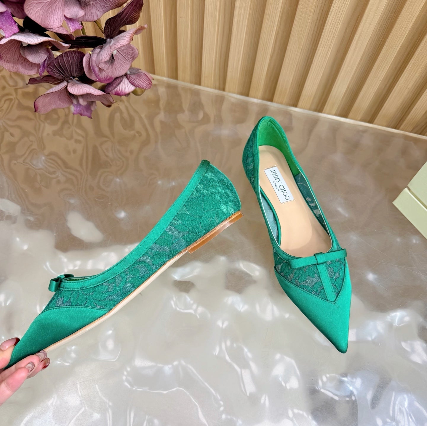 JIMMY CHOO 26S FLATS IN GREEN LACE AND SATIN