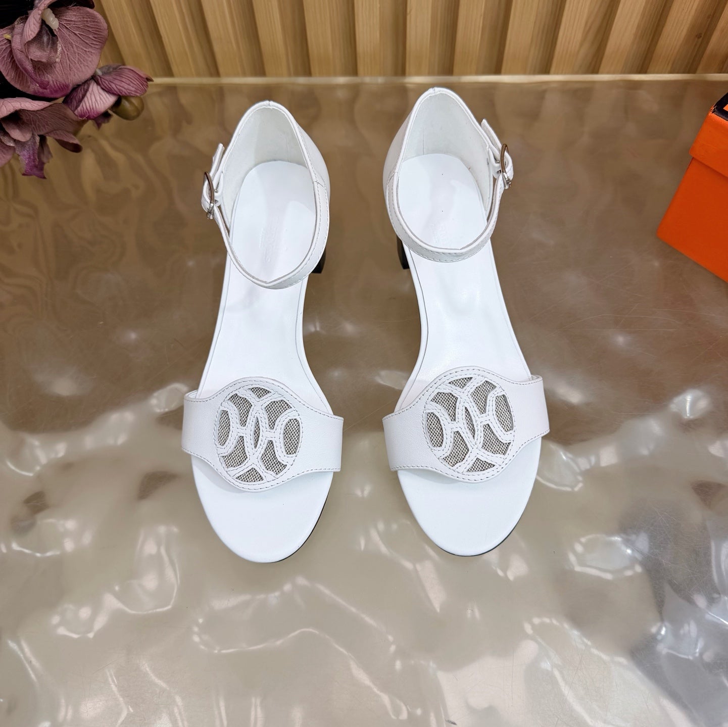 HM 26S MARQUISE SANDAL 45MM IN WHITE CALFSKIN