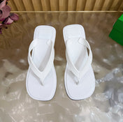 BOTTEGA VENETA 26S HIGH-HEEL THONG SANDALS IN WHITE TPU