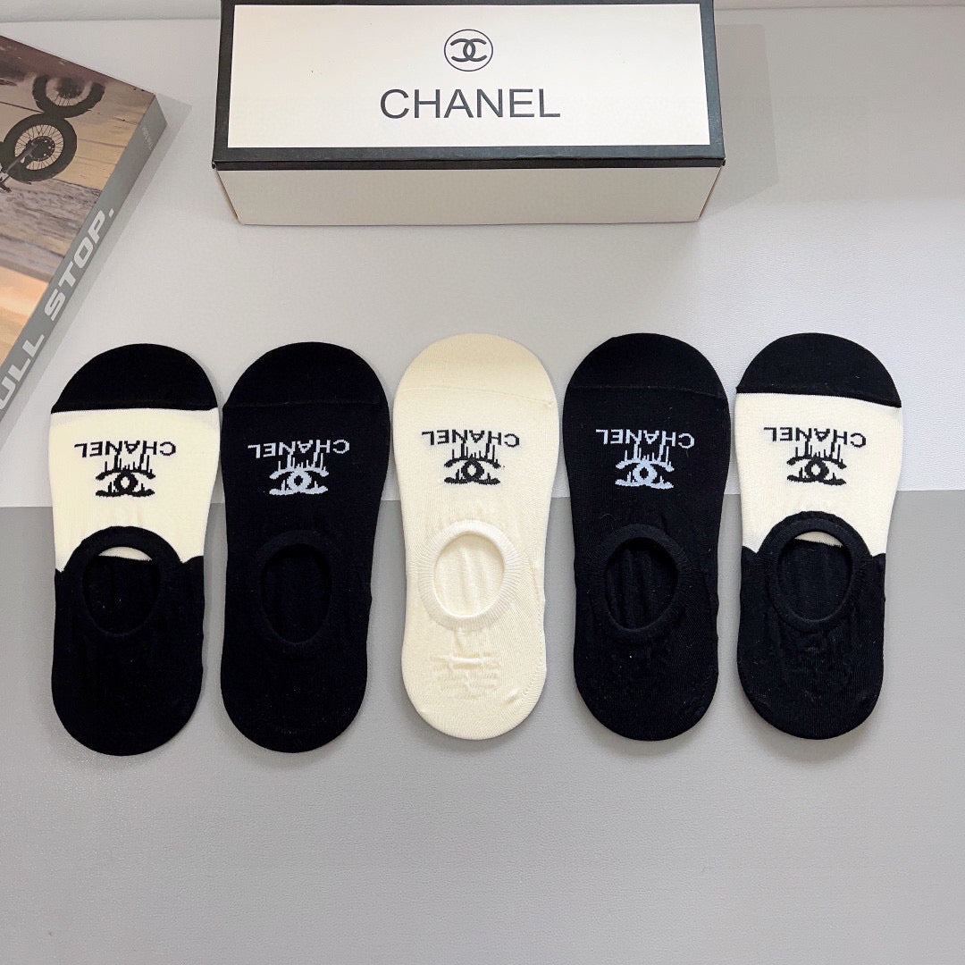 CHANEL 26S NO-SHOW SOCKS 412398 (1 BOX)