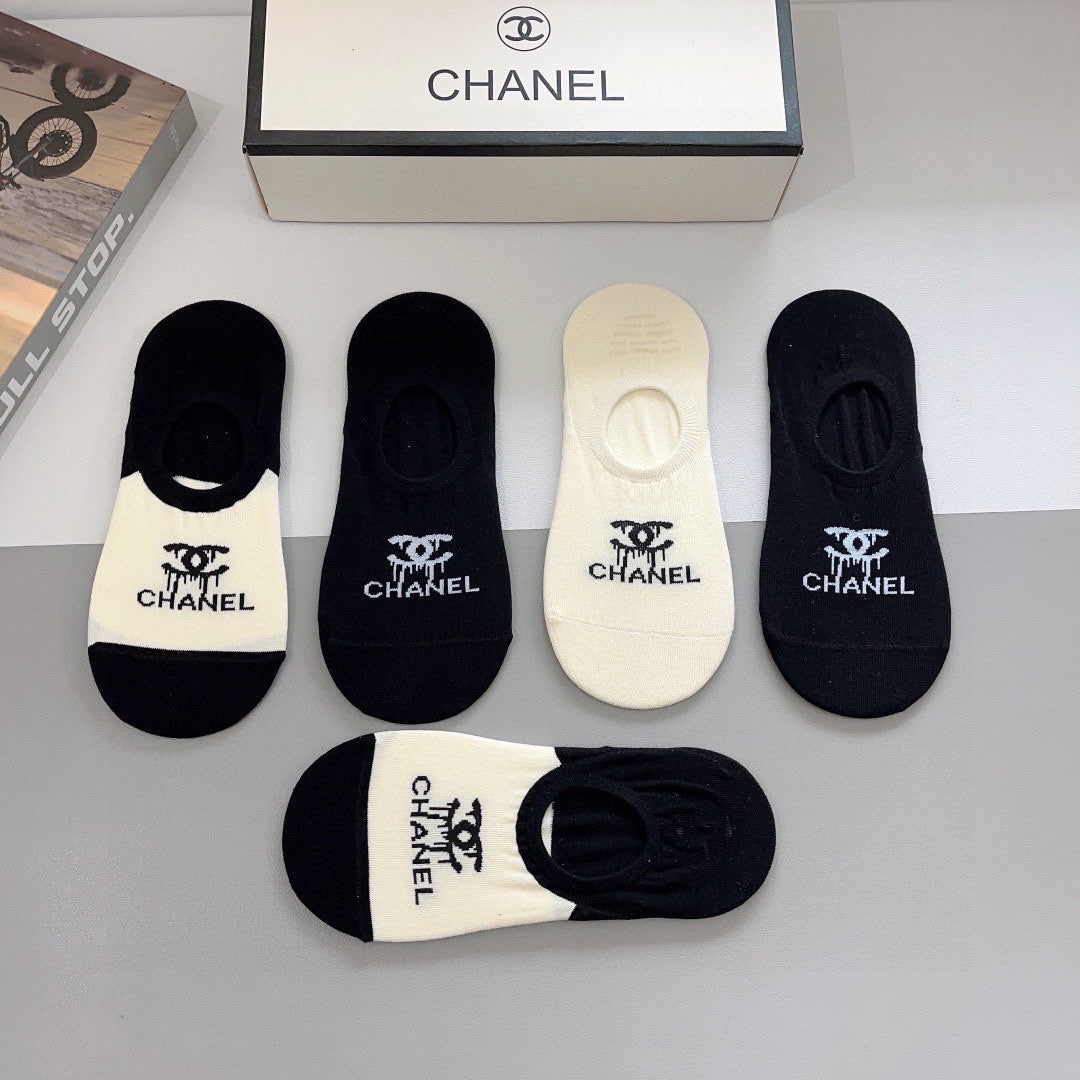 CHANEL 26S NO-SHOW SOCKS 412398 (1 BOX)