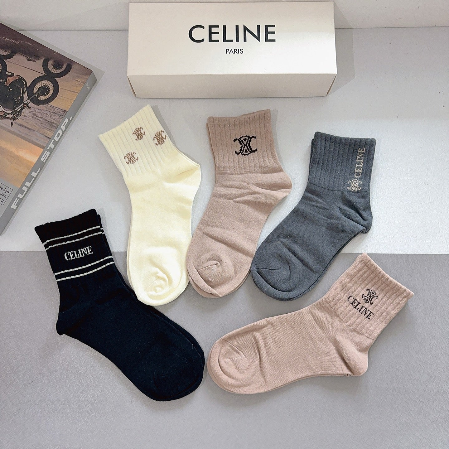 CELINE 26S ANKLE SOCKS 413878 (1 BOX)