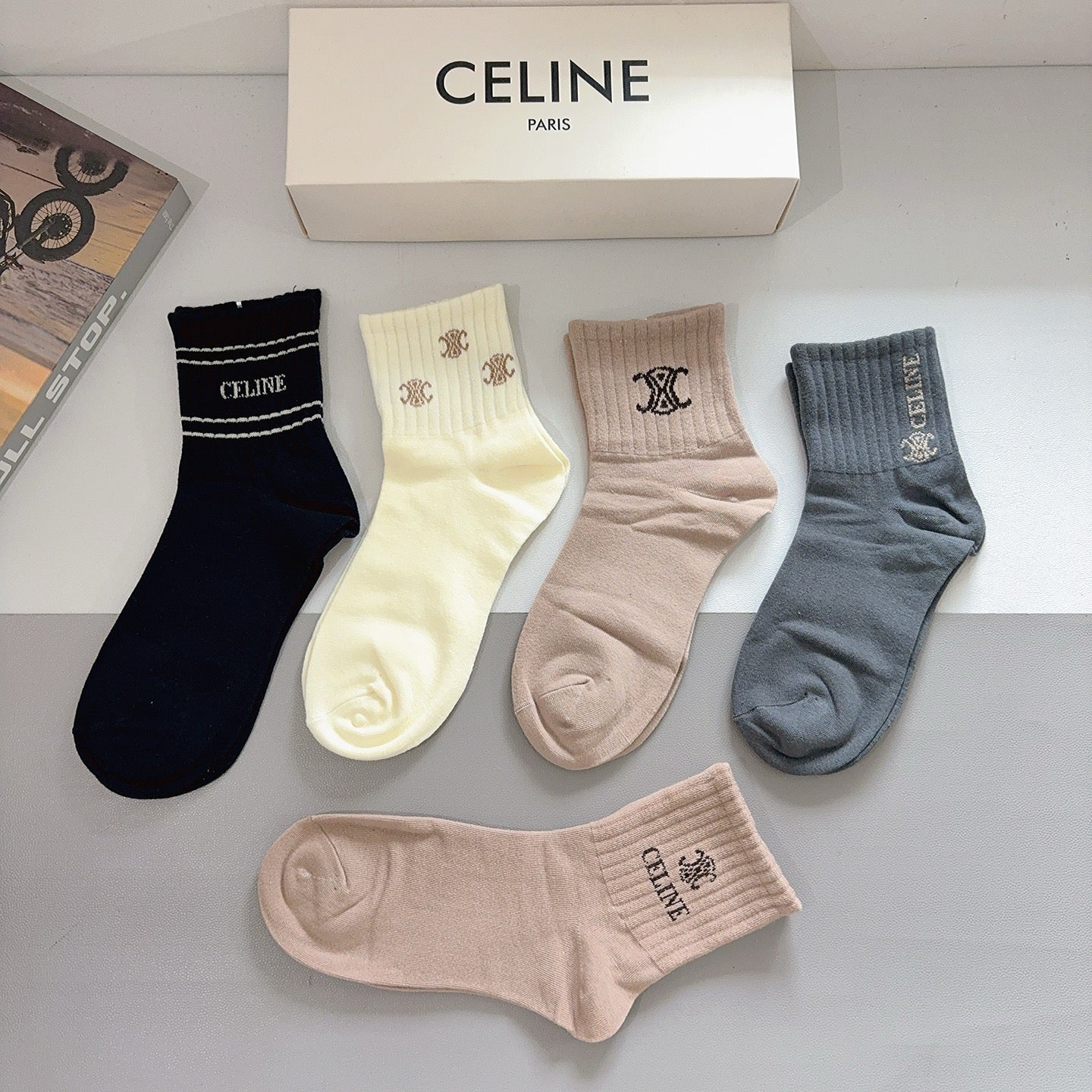 CELINE 26S ANKLE SOCKS 413878 (1 BOX)