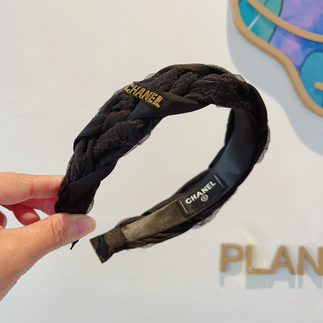 CHANEL 26S HEADBAND IN BLACK BRAIDED TULLE LACE AND RIBBON 505267