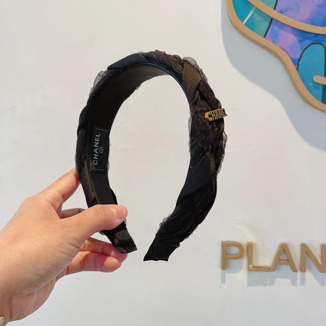 CHANEL 26S HEADBAND IN BLACK BRAIDED TULLE LACE AND RIBBON 505267