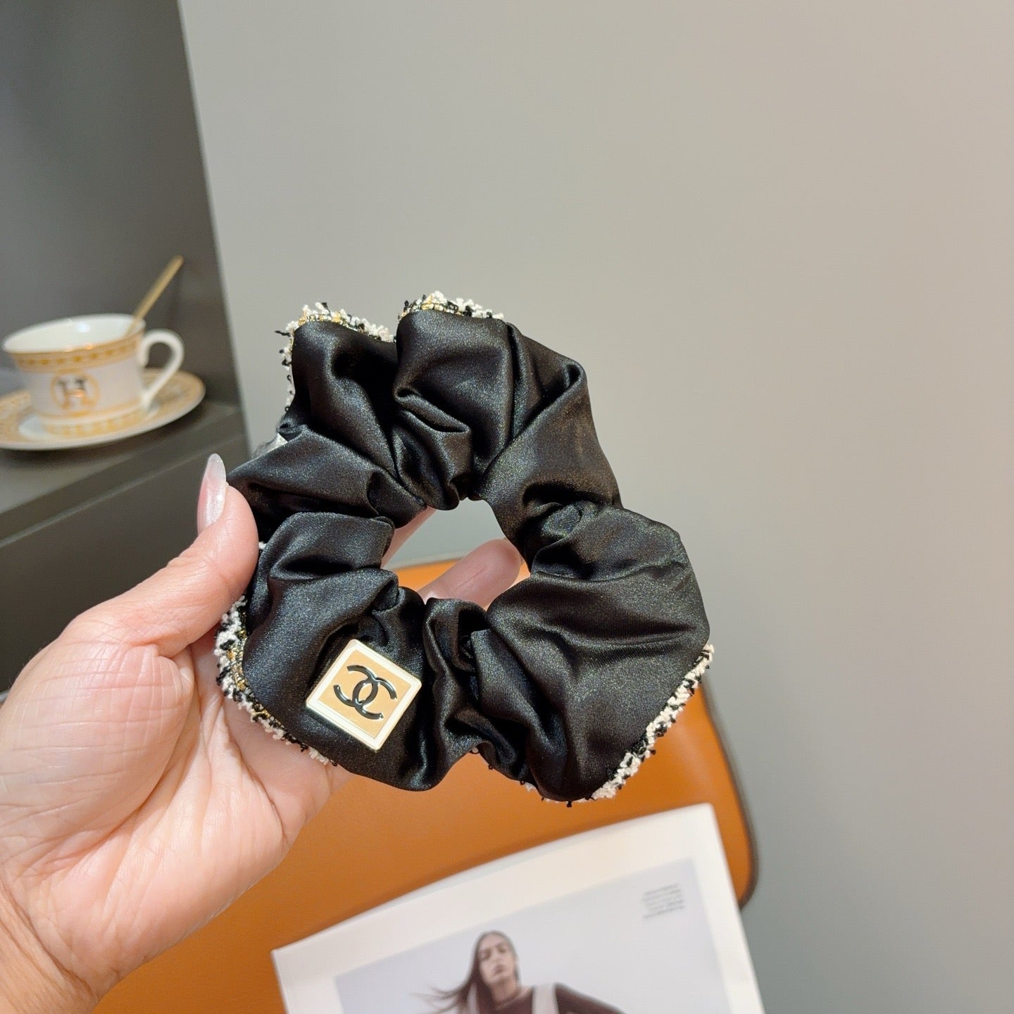 CHANEL 26S SCRUNCHIE IN BLACK SILK 512071