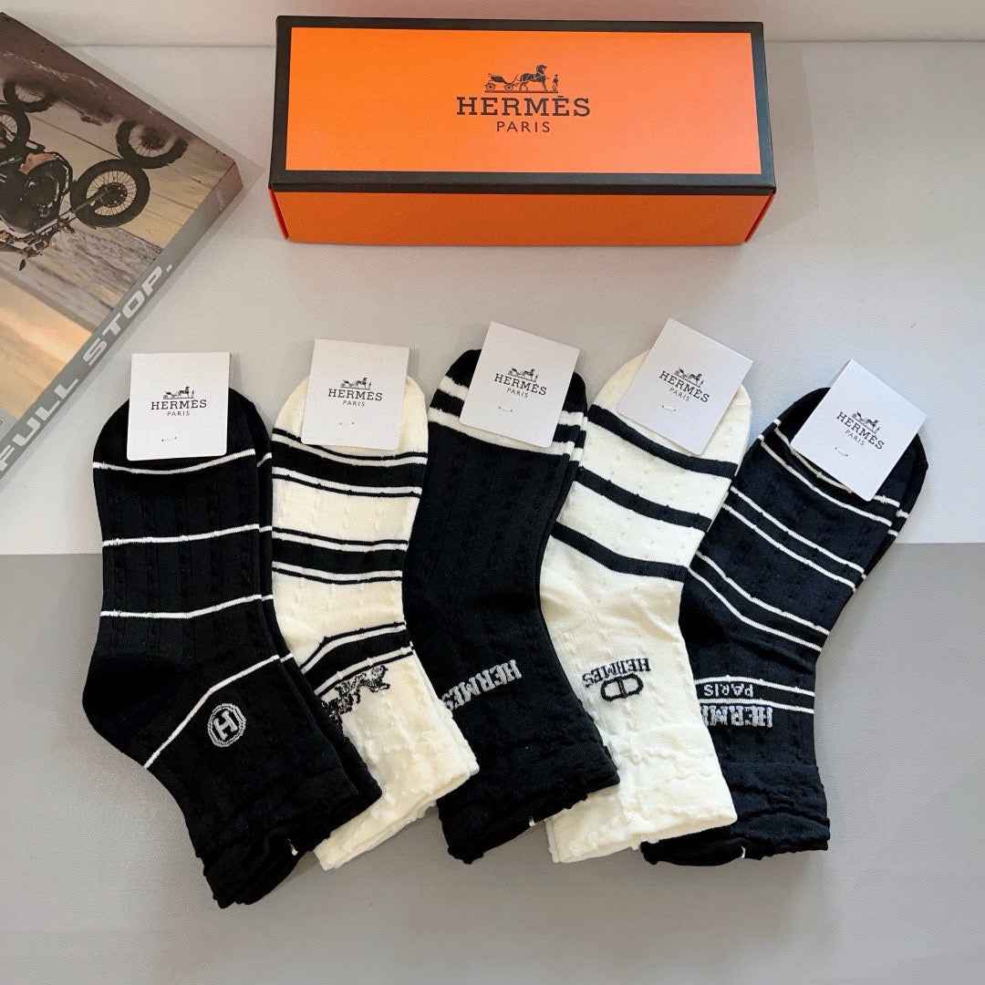 HERMES 26S ANKLE SOCKS 410351 (1 BOX)