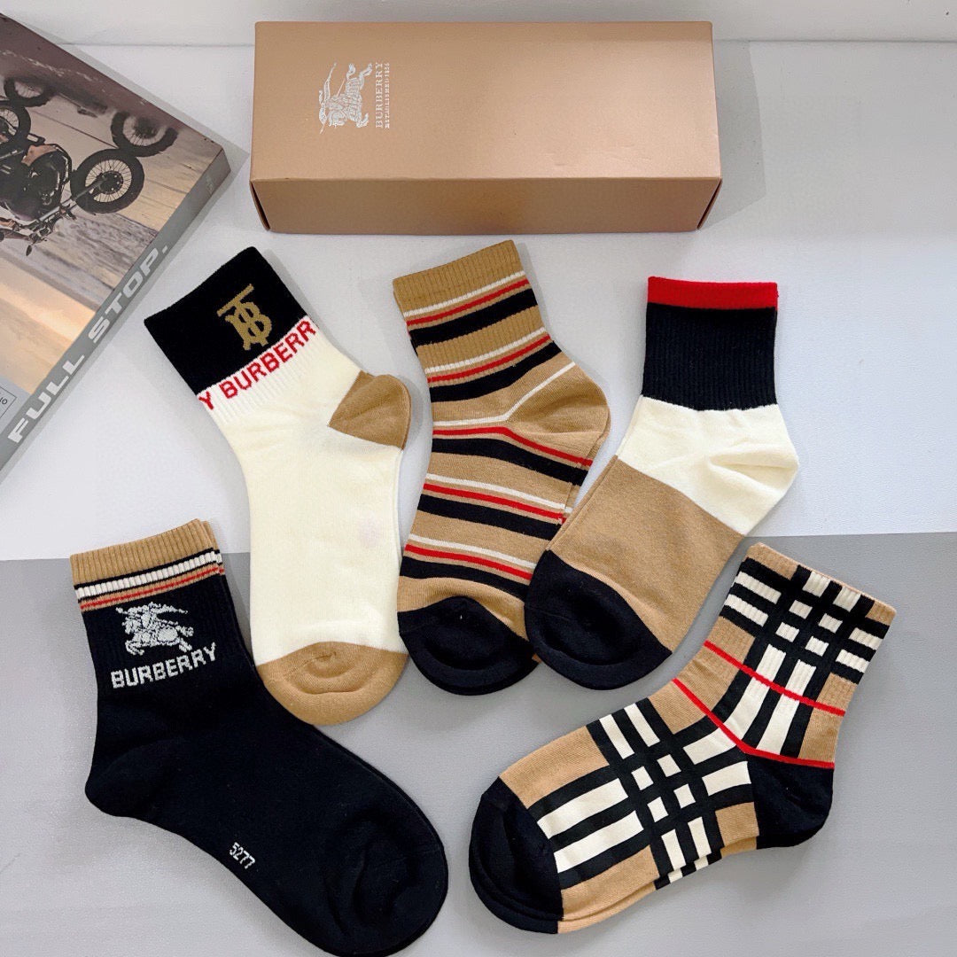 BURBERRY 26S ANKLE SOCKS 385546 (1 BOX)