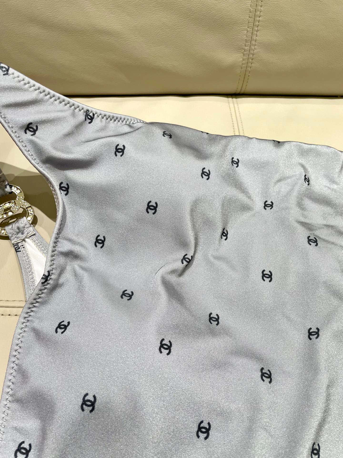 CC BIKINI SWIMSUIT SET IN GREY AND BLACK 593032