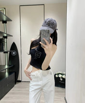 ONE SHOULDER TOP 624509 IN BLACK COTTON MULTICOLOR LOGO